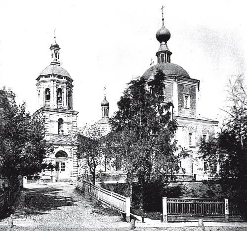 Храм закрыли в 1925 г Его внутренне убранство утеряно Кресты и главы были - фото 173