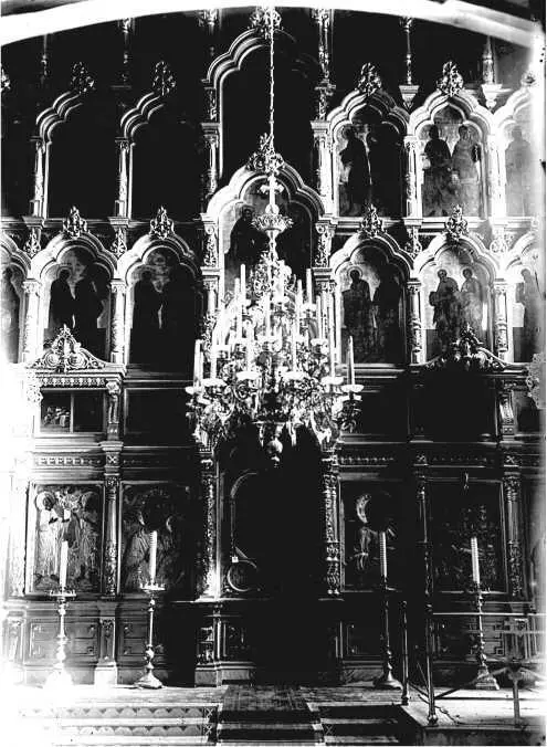 При нашествии французов в 1812 г храм пострадал от пожара При его - фото 255