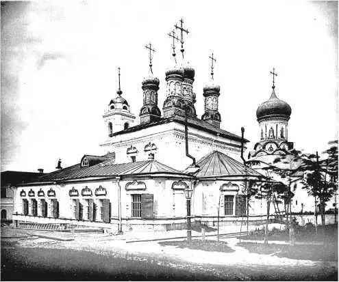 С закрытием монастыря в 1922 г богослужения в храме прекратились В 19601965 - фото 378