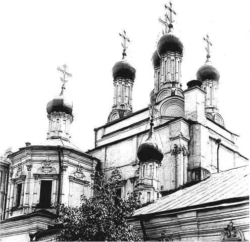 Однокупольная церковь Сергия Радонежского была выстроена в русском стиле стены - фото 391
