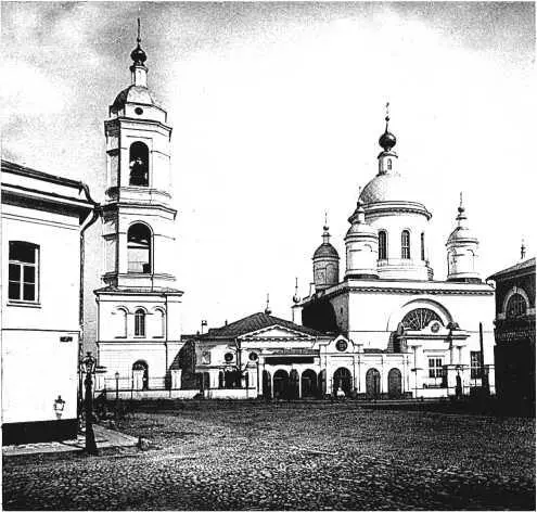 Храм закрыли в 1938 г Здесь размещались производственные складские - фото 406