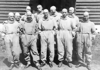 Биллиардные шары 1932 г Среди них будущие асы люфтваффе Лютцов Радуш - фото 49