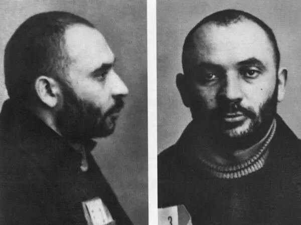 Яков Блюмкин после ареста во внутренней тюрьме ОГПУ на Лубянке Москва Октябрь - фото 76