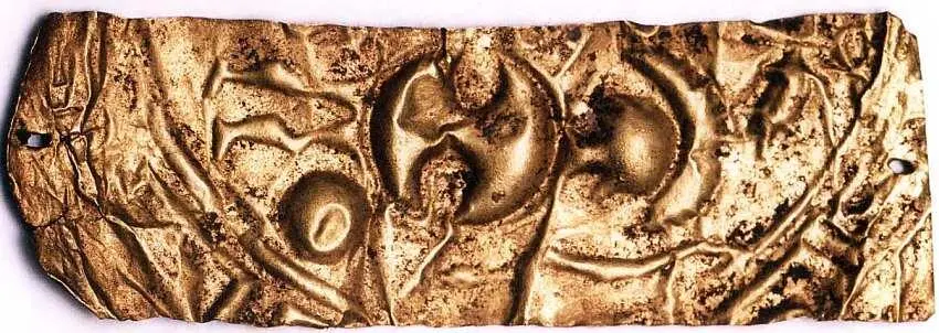 Золотое украшение Начало VIII века до н э Золото 22x65 Подобные - фото 38