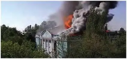 Обстрел артиллерией Вооруженных сил Украины Дворца культуры в Калининском - фото 49