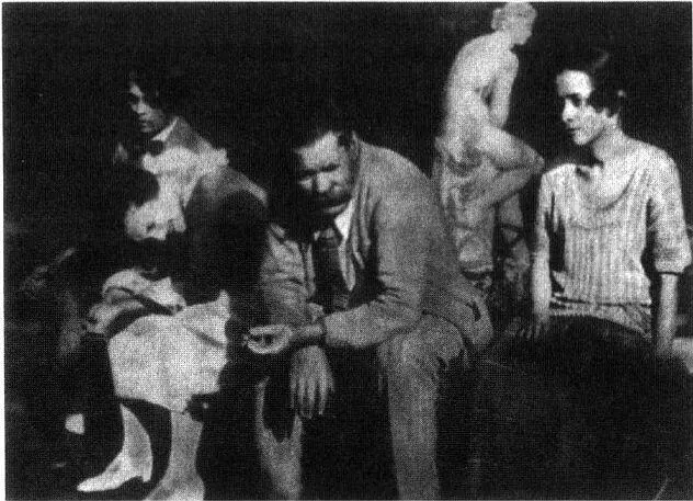Владислав Ходасевич Мария Будберг Максим Горький Нина Берберова Фотография - фото 20
