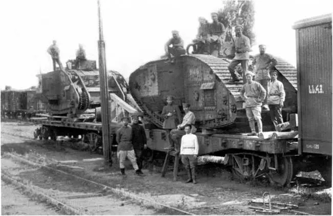 Танки MKV захваченные частями Красной Армии в Тифлисе в 1921 году На - фото 115