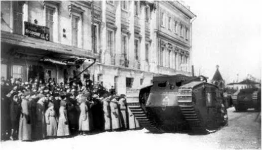 Танки MKV Рикардо на параде 7 ноября 1928 года Машины проходят мимо - фото 132