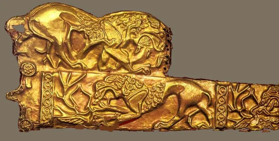 Ножны мечаакинака в золотой обкладке с рельефным тиснениемДлина 59 см - фото 20