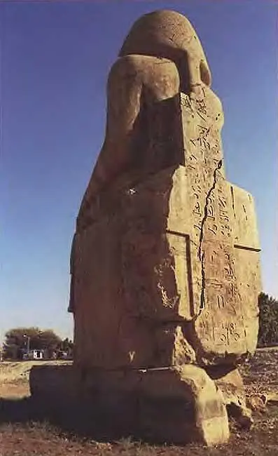 Рис В42 Южный Колосс Мемнона Фотография 2002 года Рис В43 Южный - фото 46