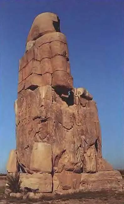 Рис В46 Северный Колосс Мемнона Фотография 2002 года Рис В47 - фото 52