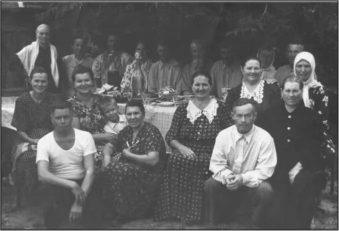 Донская родня Лузиковых Калач 1958 г Старый Калач начало 50х гг - фото 24