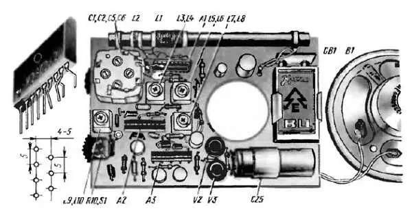 Рис 301 Монтаж деталей разметка токонесущих проводников печатной платы и - фото 317