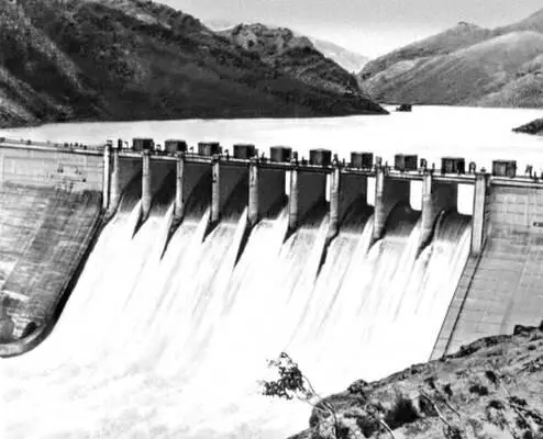 Болгария Водохранилище СтуденКладенец в Родопских горах Болгария Церковь - фото 102
