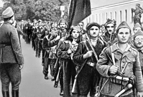 Партизаны бригады Чавдар вступают в Софию 9 сент 1944 Болгария Варна - фото 116
