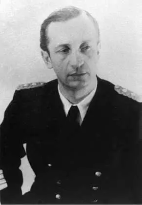 Советский военный разведчик Георгий Владимирович Потехин в форме немецкого - фото 3