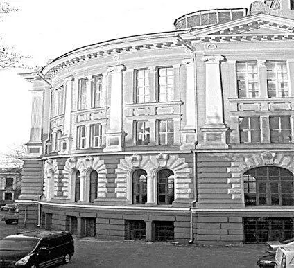 Большая аудитория Медина Памятник погибшим медикам Офтальмологическая кл - фото 93