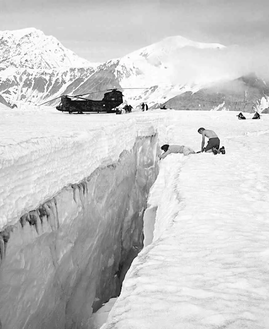 Тарелка в Антарктиде Правда или фотошоп Кадры из фильма Заговор Орион - фото 97