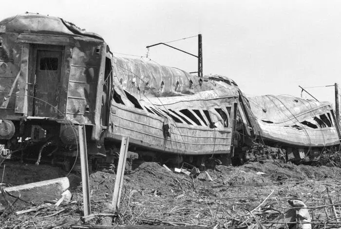 1710й километр Транссибирской магистрали после катастрофы 1989 Ученые - фото 6