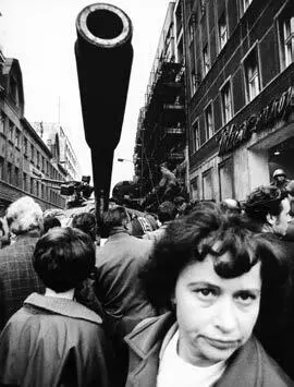 Фотографии к главе 10 Прага 22 августа 1968 Подавленность населения после - фото 53