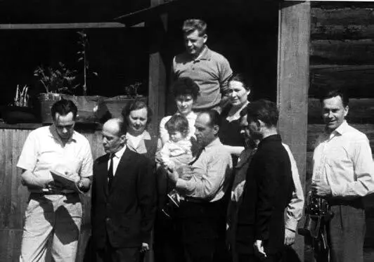 Фотографии к главе 2 Город Зима С семьей сибирского шофера Андрея Дубинина - фото 7