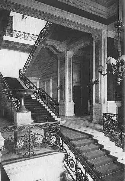 Советская лестница Двери с фарфоровыми медальонами Лоджии Рафаэля - фото 28