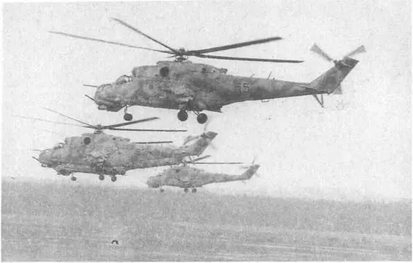Во времена Советской Армии новые боевые вертолеты поступали на вооружение - фото 13