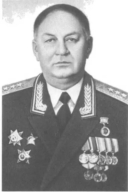 Генералполковник Михаил Петрович Колесников возглавивший Генеральный штаб - фото 28
