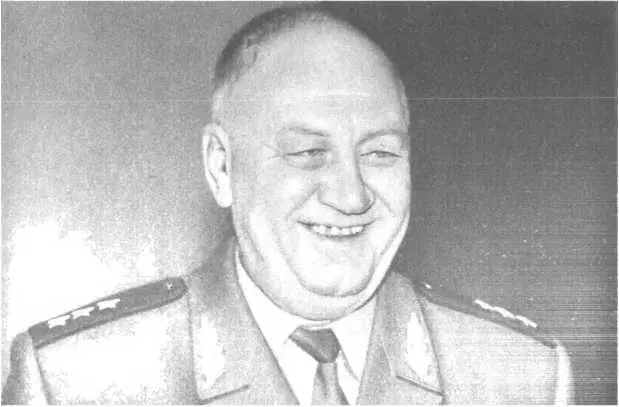 В таком настроении начальник Генштаба генерал армии Михаил Петрович Колесников - фото 30