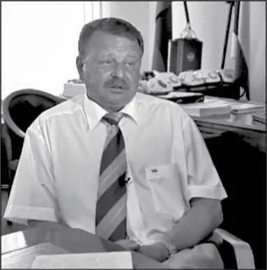 Вячеслав Попов По сей день от Вячеслава Попова нет внятного ответа на вопрос - фото 20