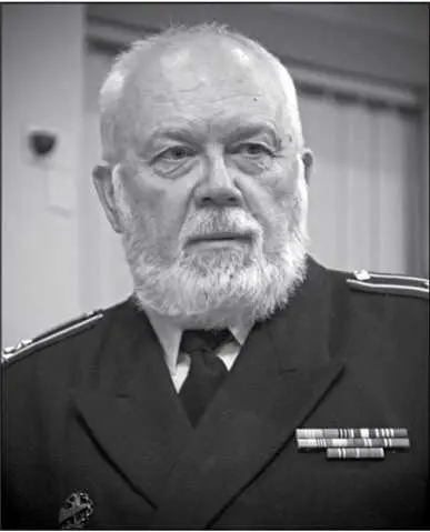 Писатель Николай Черкашин Повидимому мы никогда не узнаем почему рванули - фото 88
