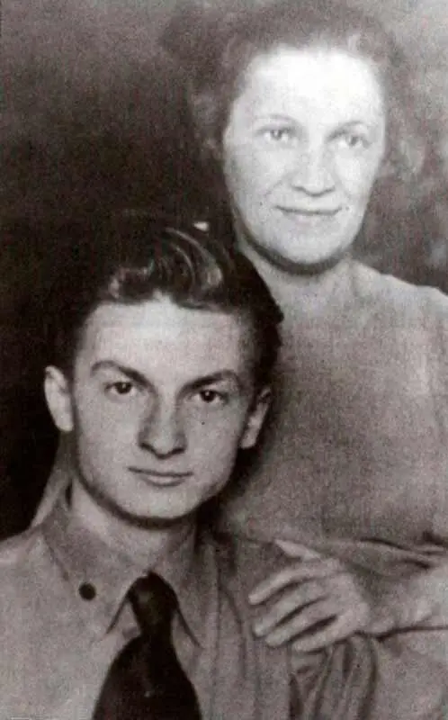 Георгий Вицин с мамой Марией Матвеевной 30е годы От китайца до - фото 17