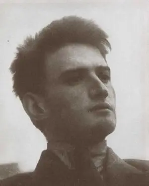 В Баку 1924 г Курчатов сидит в первом ряду слева в экспедиции на Каспии В - фото 12