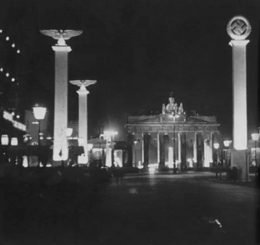 После прихода нацистов к власти немецкая кинематография получившая до - фото 26