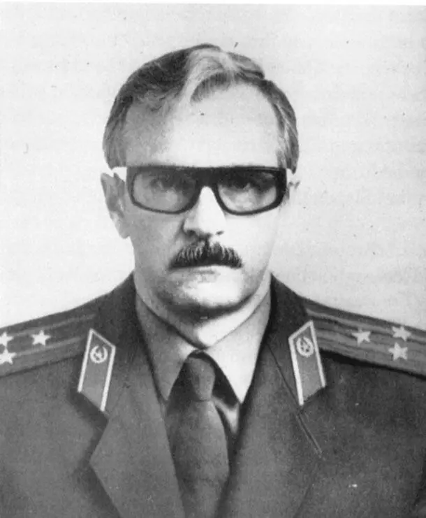 Полковник Олег Максимович Нечипоренко Олег и Светлана Тумановы через год - фото 14