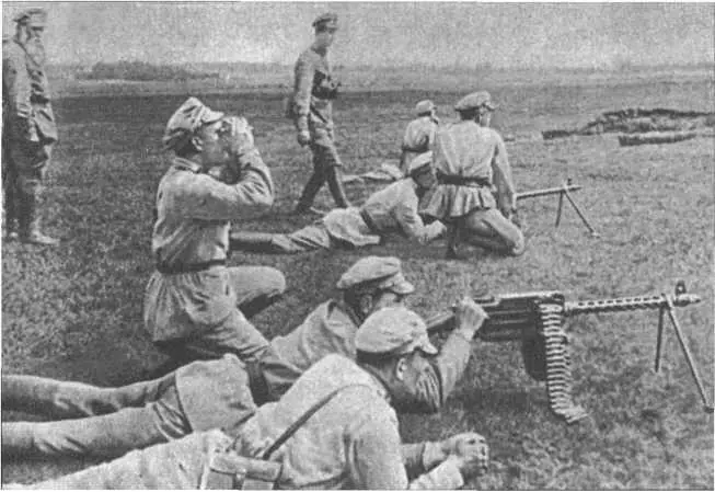 Испытание ручных пулеметов на полигоне В 1936 году когда начал создаваться - фото 110