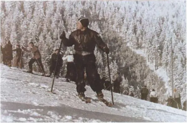 Серов находил время и для спорта Тюрингия 1946 год и для охоты - фото 47