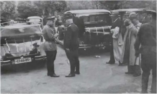 Инструктаж перед поездкой Во время визита в Германию Н С Хрущева Май 1946 - фото 55