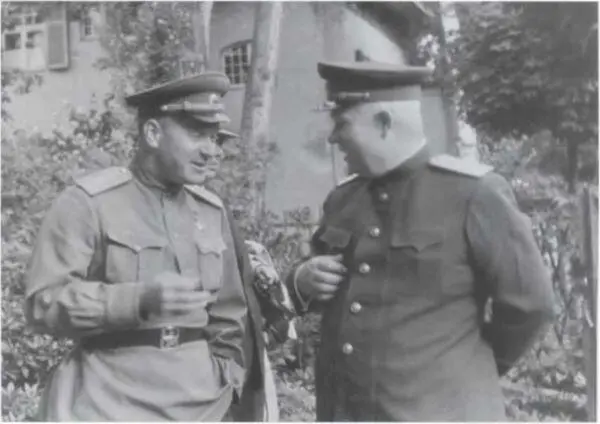 В хорошем настроении Германия май 1946 года И А Серов за штурвалом - фото 56