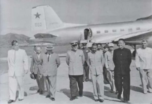 После очередного перелета по китайским провинциям Октябрь 1954 года В - фото 82