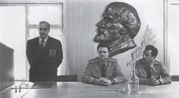 Выступление перед личным составом УВД Красногорского района Подмосковья 1981 - фото 146