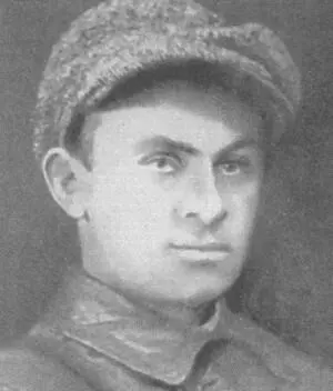 Максим Пешков в годы Гражданской войны М Горький среди летчиков 1931 Н - фото 34