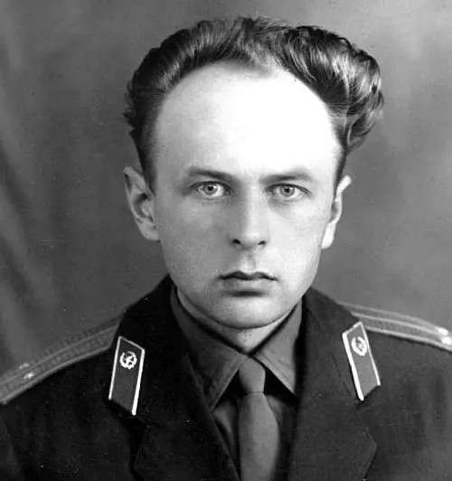 Молодой лейтенант КГБ Грозный 1963 год Первая командировка в ГДР Экскурсия - фото 4
