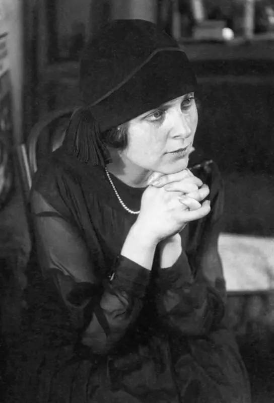 Эльза Триоле 18961970 французская писательница переводчица Лауреат - фото 19