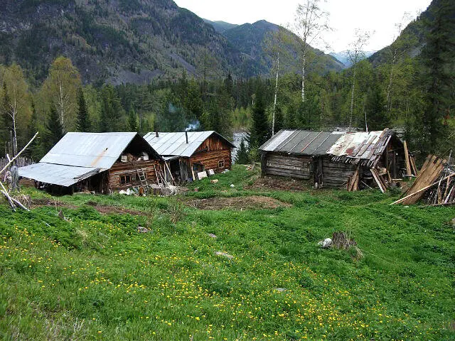 На фото заимки Лыковых Думаю что из письма Агафьи ясно как ей приходится - фото 70