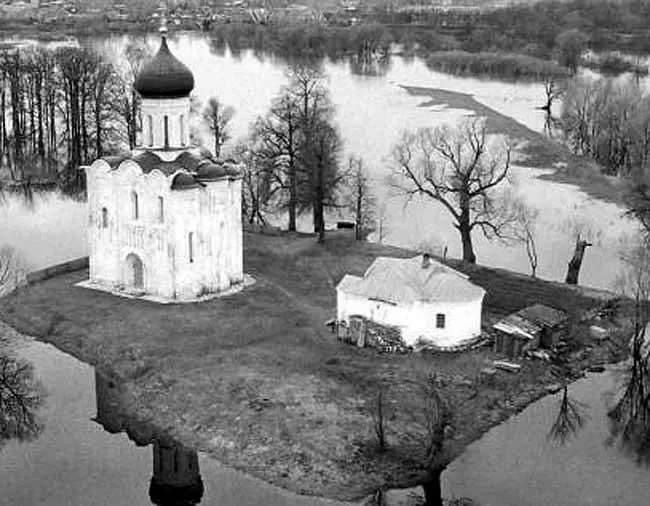 Рис 168 Храм Покрова на Нерли во время весеннего разлива вод Взято из 64 - фото 157