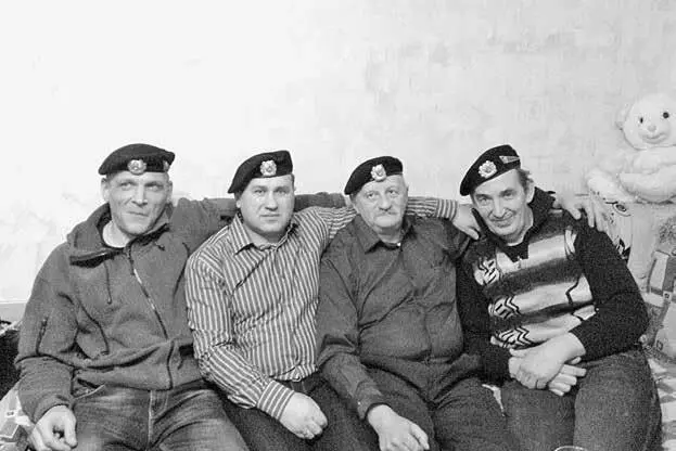 Никому из бывших вильнюсских омоновцев не удалось больше устроиться на работу в - фото 32