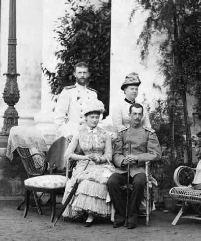 Великие князья Сергей Александрович стоит и Павел Александрович сидит с - фото 27