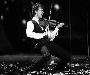 Грандиозный успех на конкурсе EUROVISION2009 37 38 Мало кому известно - фото 30