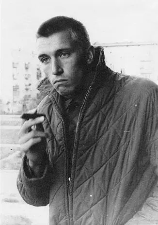 Юноша с сигарой Москва 1963 Материал для Собаки Соколов собрал на - фото 110